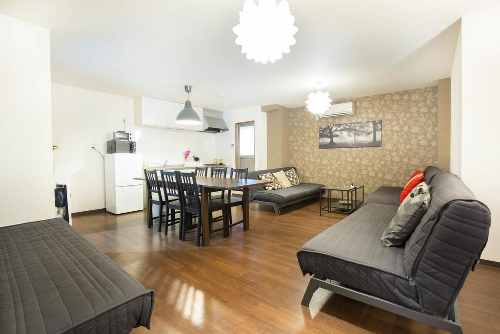 Sakuragawa House Apartment Осака Екстериор снимка