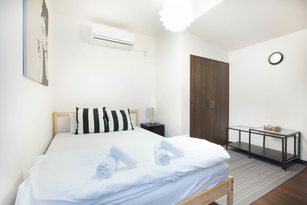 Sakuragawa House Apartment Осака Екстериор снимка